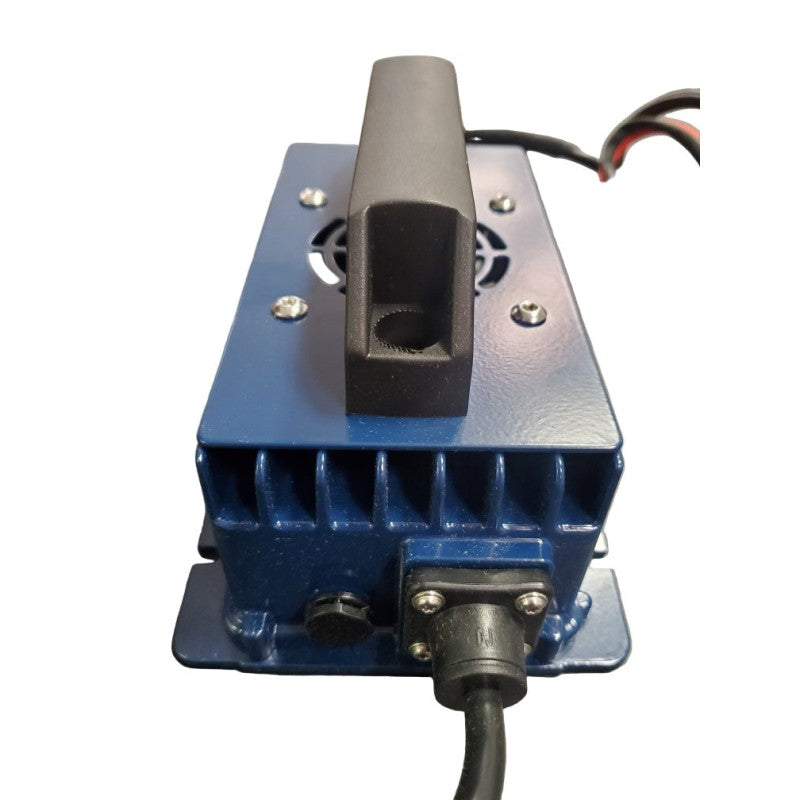 Inverters R Us EPOCH 12V 15A Battery Charger