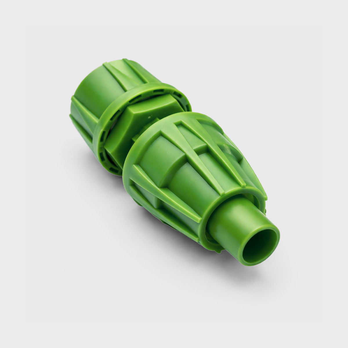 16/17mm x 3/4" Male Adaptor w/Cap Combo